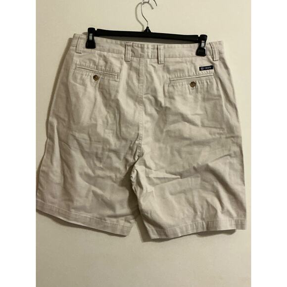 Chaps EST. 1978 Men Size 36 Khaki Light Beige Tan Pleated Front Shorts - Picture 2 of 6